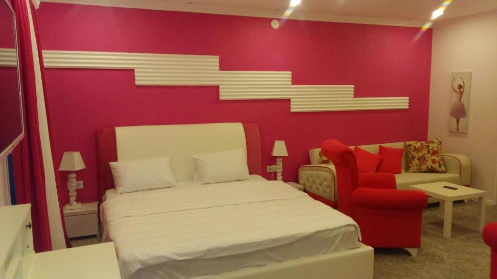 Hotel Lilo Near Airport Tbilisi ภายนอก รูปภาพ