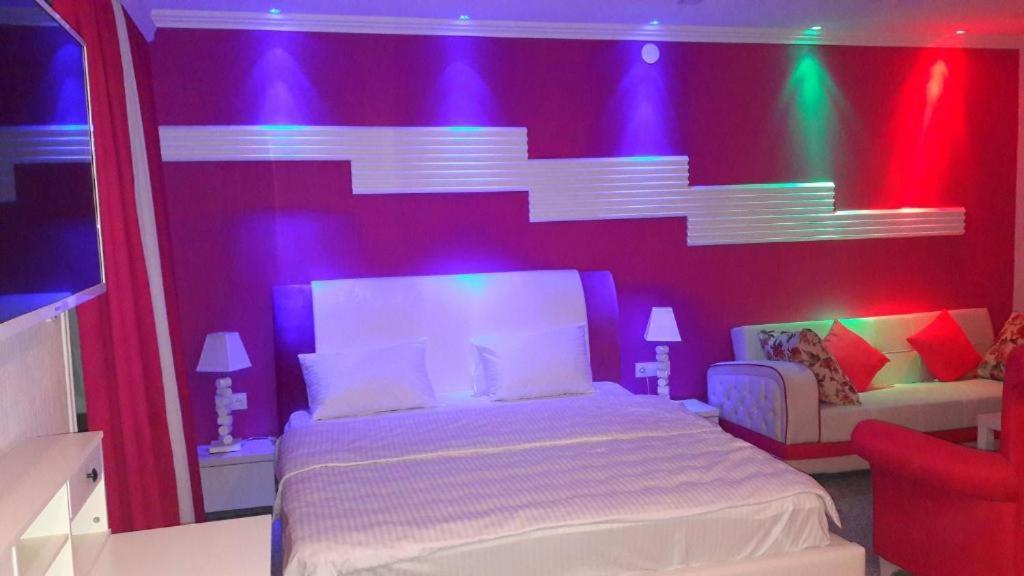 Hotel Lilo Near Airport Tbilisi ภายนอก รูปภาพ